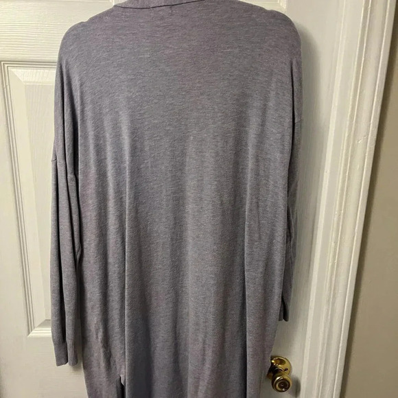 Women’s Debut Cardigan Size Large - Picture 2 of 8